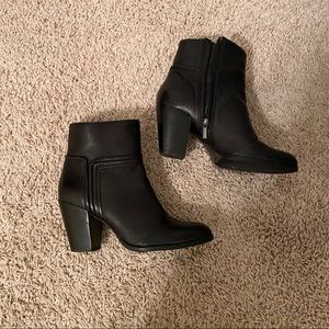 Kenneth Cole Ankle Boots